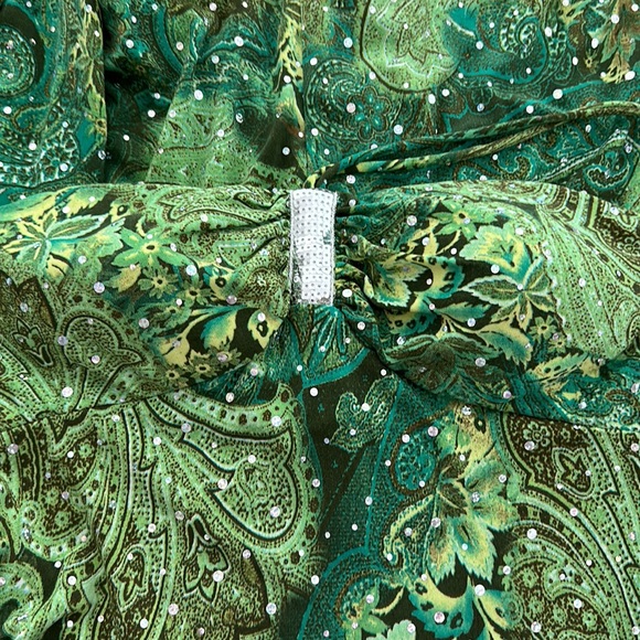 Green pattern w/ sequins all over bottom as symmetrical flowing halter sundress - Picture 10 of 10